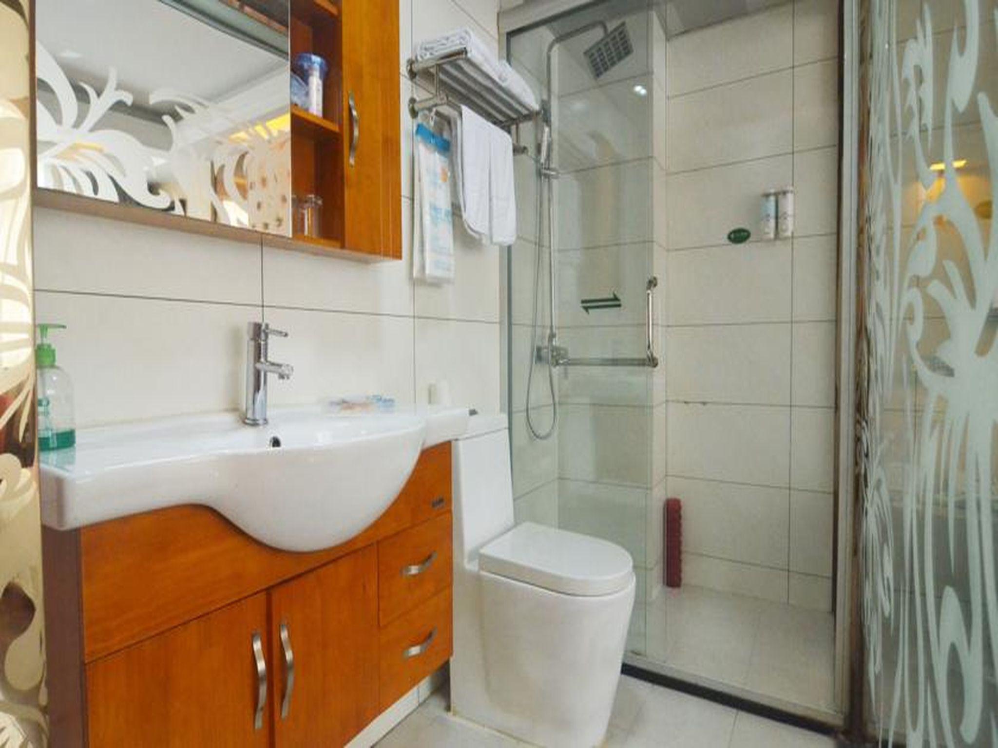 Yiwu Yuejia Business Hotel 2
