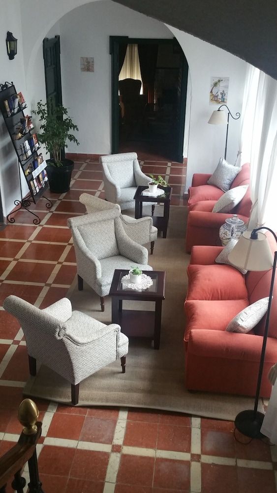 Hotel Los Olivos 2