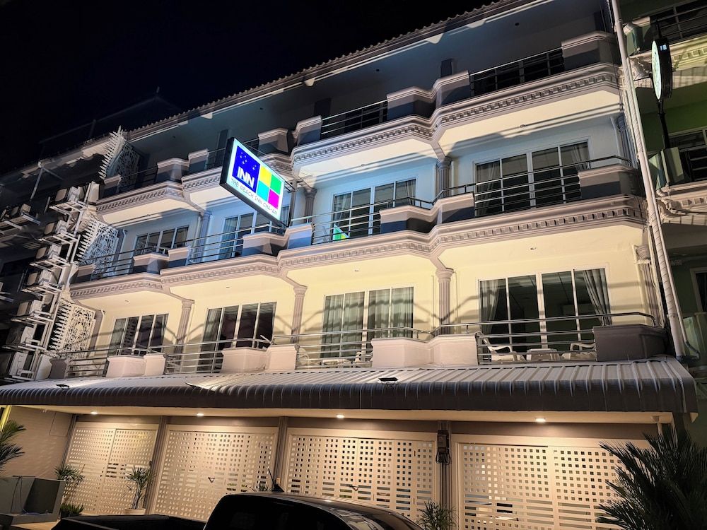 THE BEACH INN Cha-Am 1