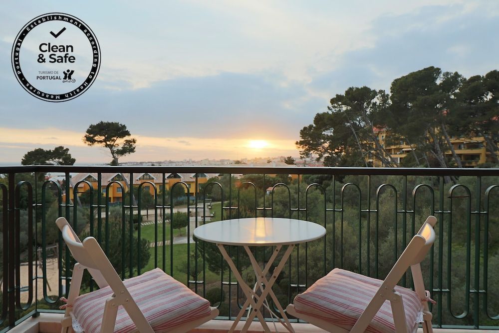 Cascais Estoril Apartment Near the Beach 1