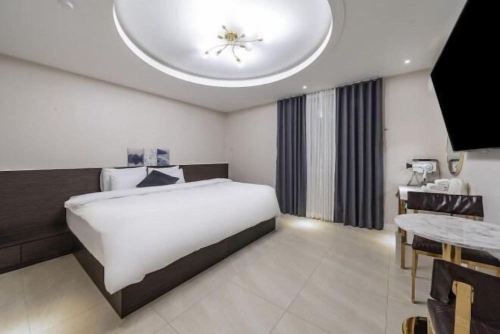 Hotel KNOX 2