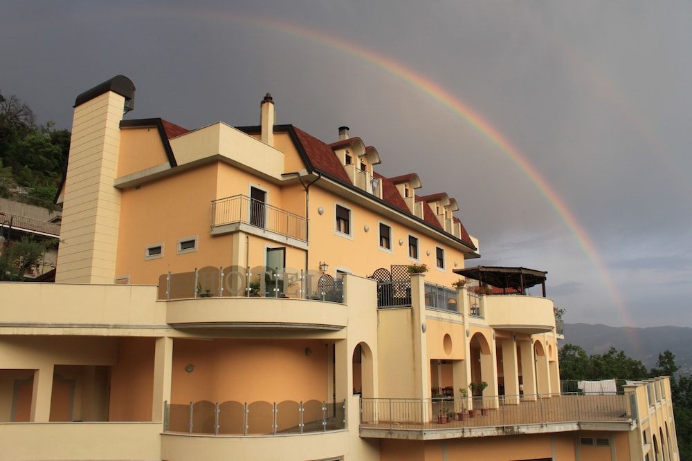 Hotel Sette E Mezzo 1