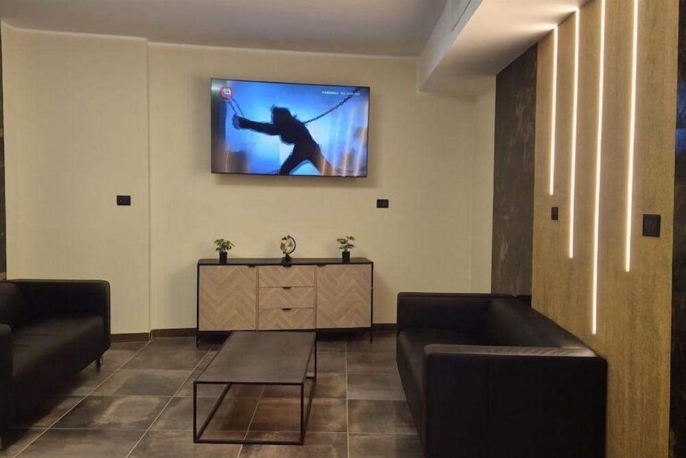Hotel V7 1
