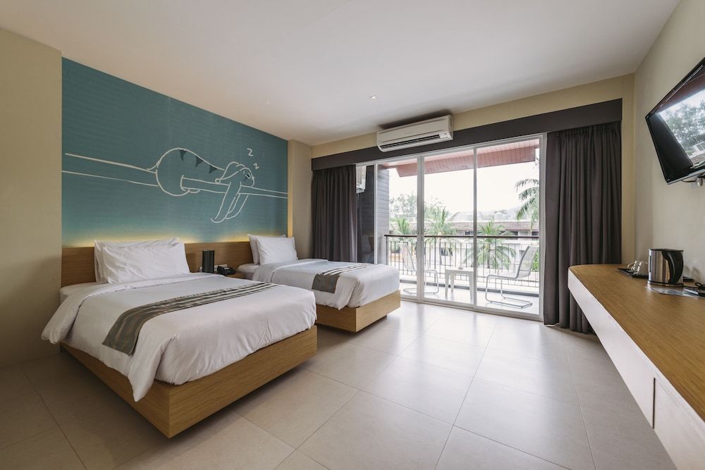 TIRAS Patong Beach Hotel 1