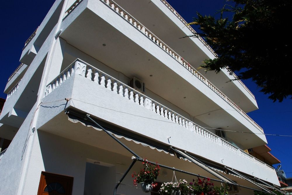 Vila Renato Ksamil 1