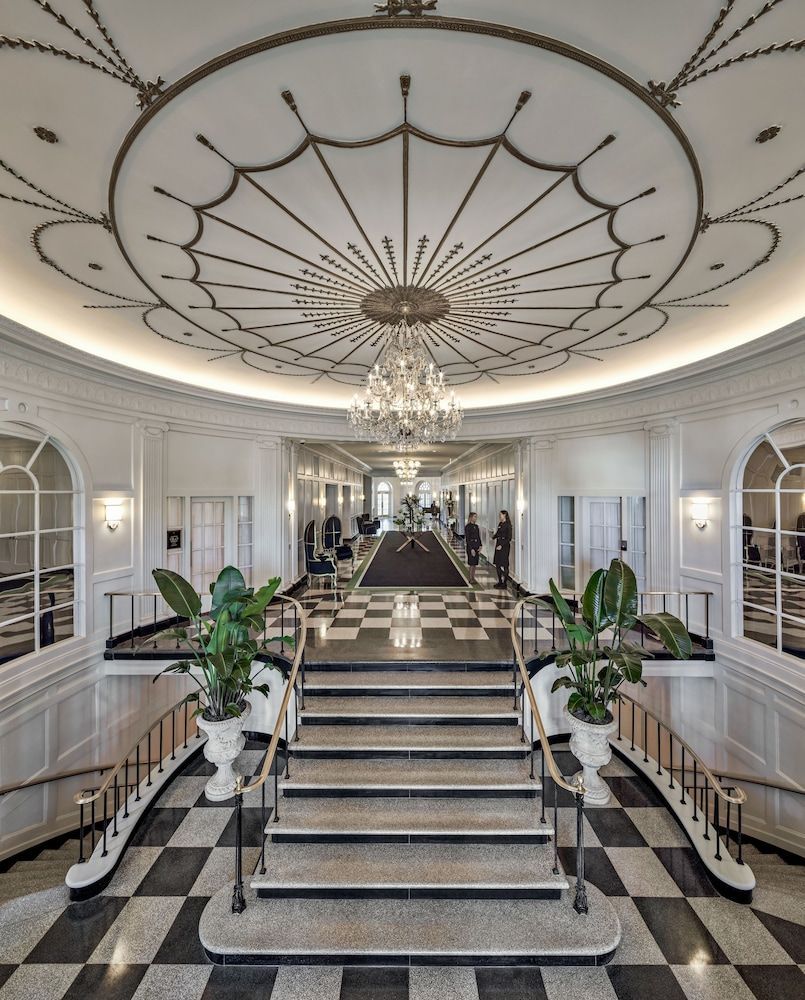 The Historic Cavalier Hotel and Beach Club Autograph Collection 2