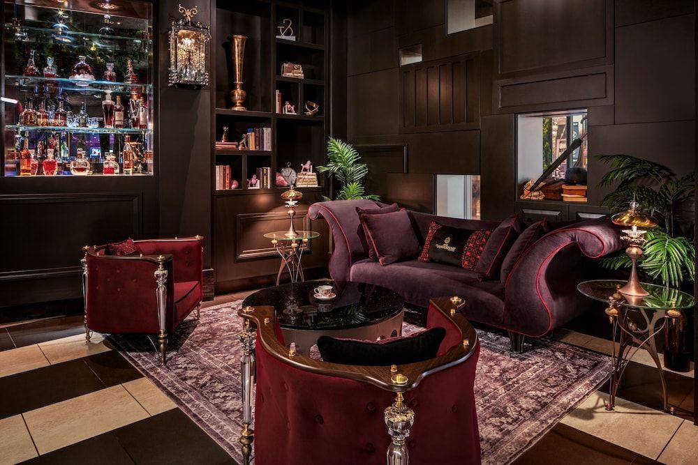 The Vanderpump Las Vegas Hotel & Casino - A Caesars Rewards Destination 2