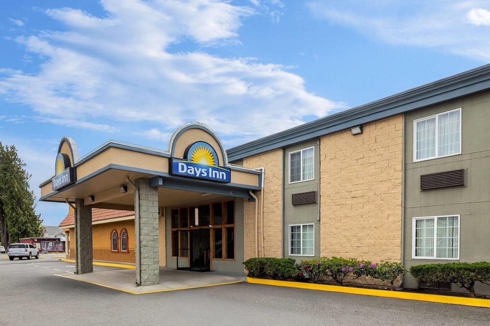 Days Inn by Wyndham Mt. Vernon 1