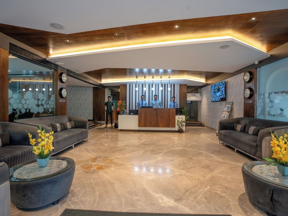 GRAND ONE TOWER 2