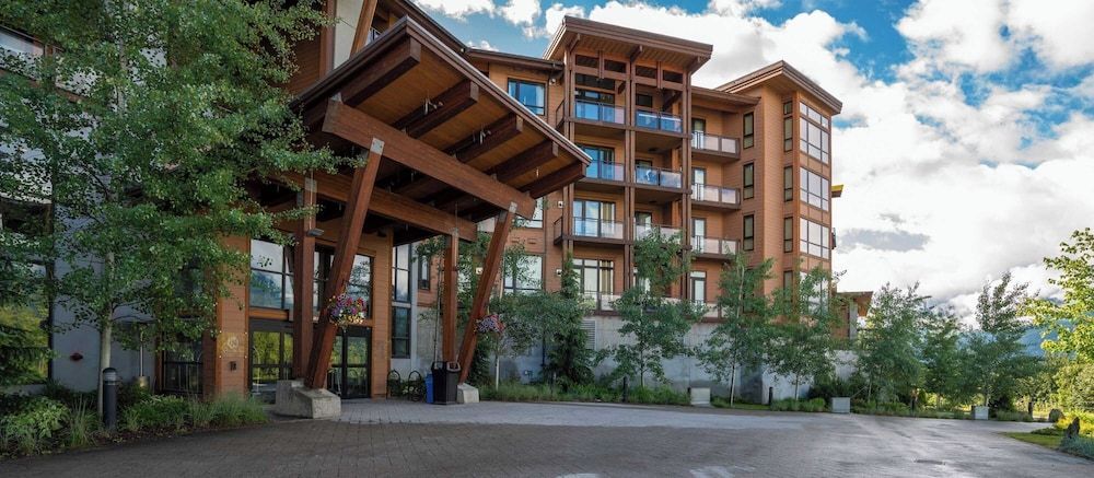 Sutton Place Hotel Revelstoke Mountain Resort 1