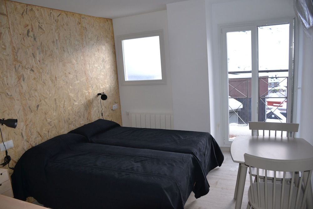 Apartamentos Gorbea Suites 2