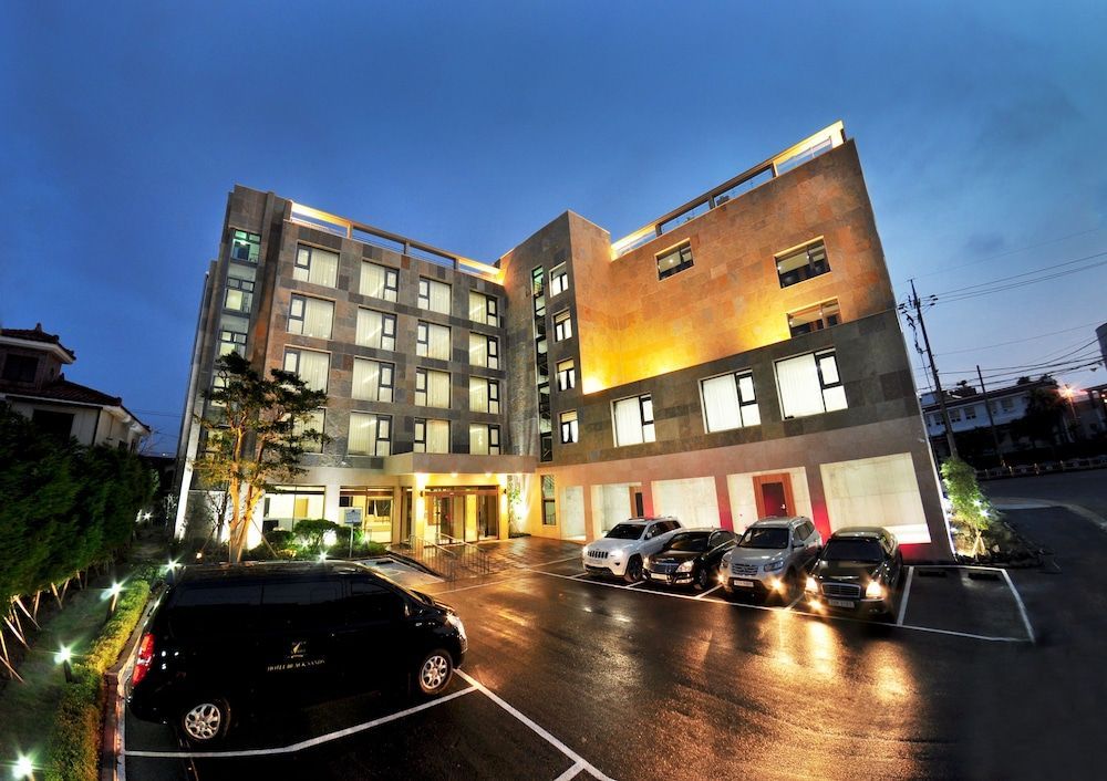Black Sands Hotel 1