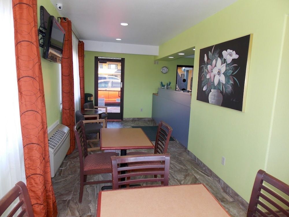 Apex Inn 2