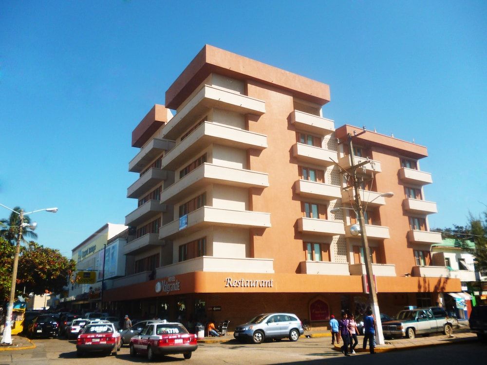 HOTEL ValgrandE 1