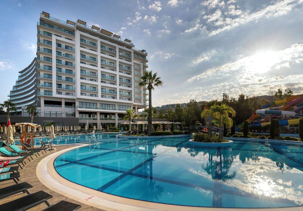 Liberty Kuşadası 1