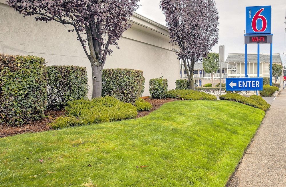Motel 6-Coos Bay, OR 1