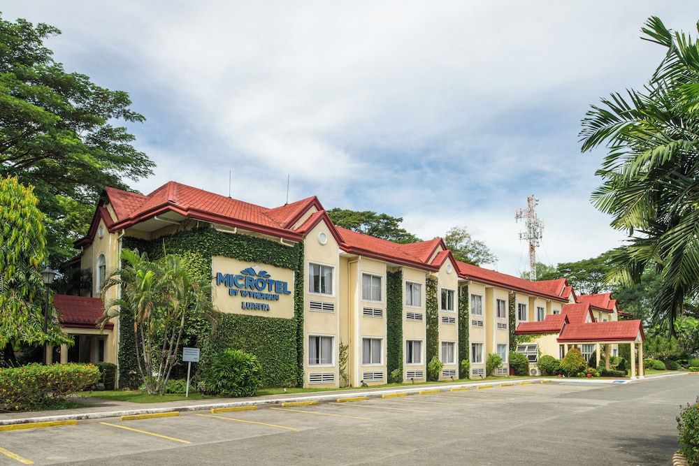 Microtel by Wyndham Tarlac 1
