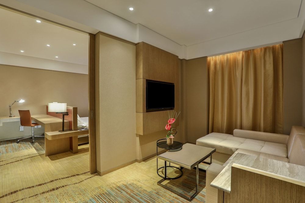 Holiday Inn Express Chengdu Wenjiang Hotspring by IHG 2