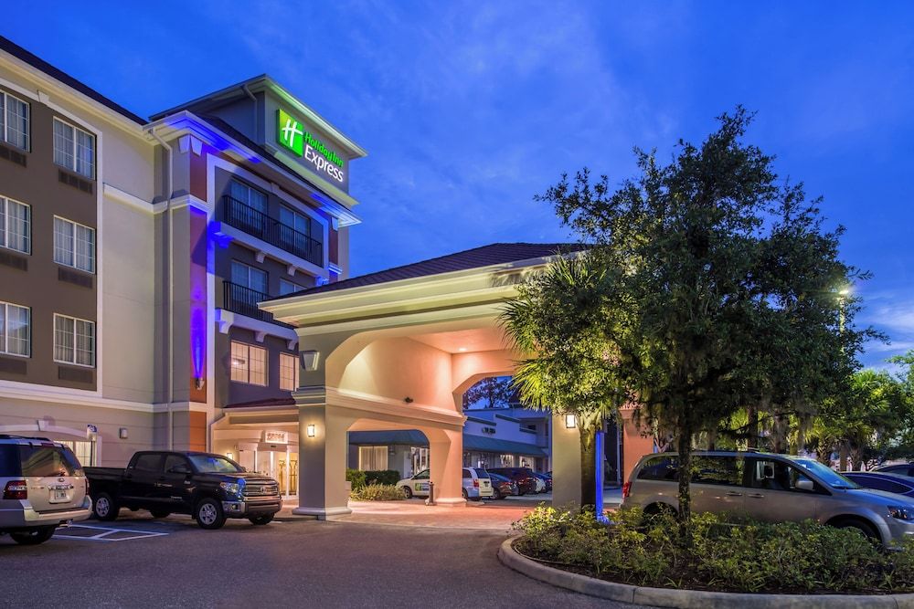 Holiday Inn Express TAMPA N I-75 - UNIVERSITY AREA by IHG 1