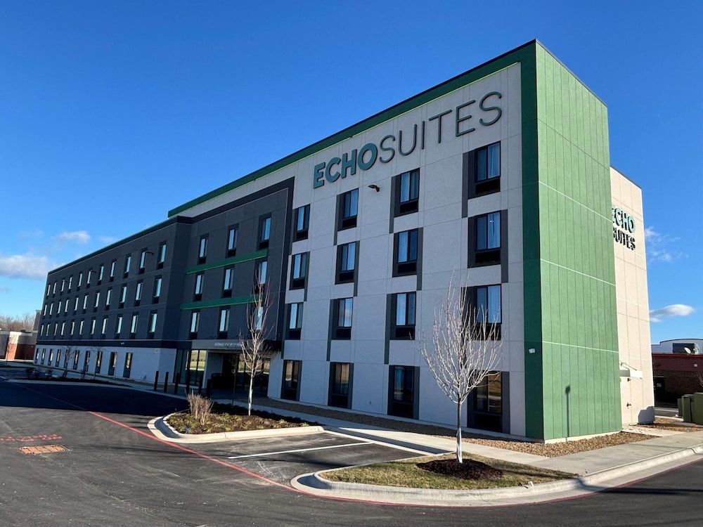 ECHO Suites Extended Stay by Wyndham Springfield Airport PLZ 1