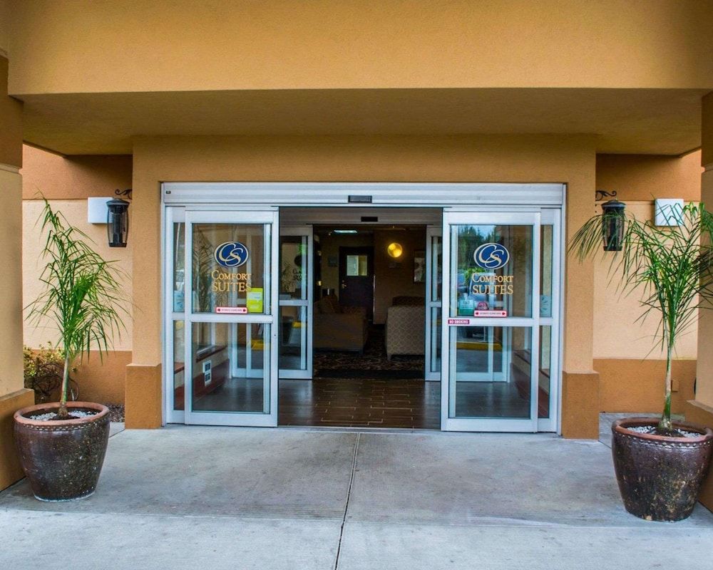 Comfort Suites Portland Southwest 1