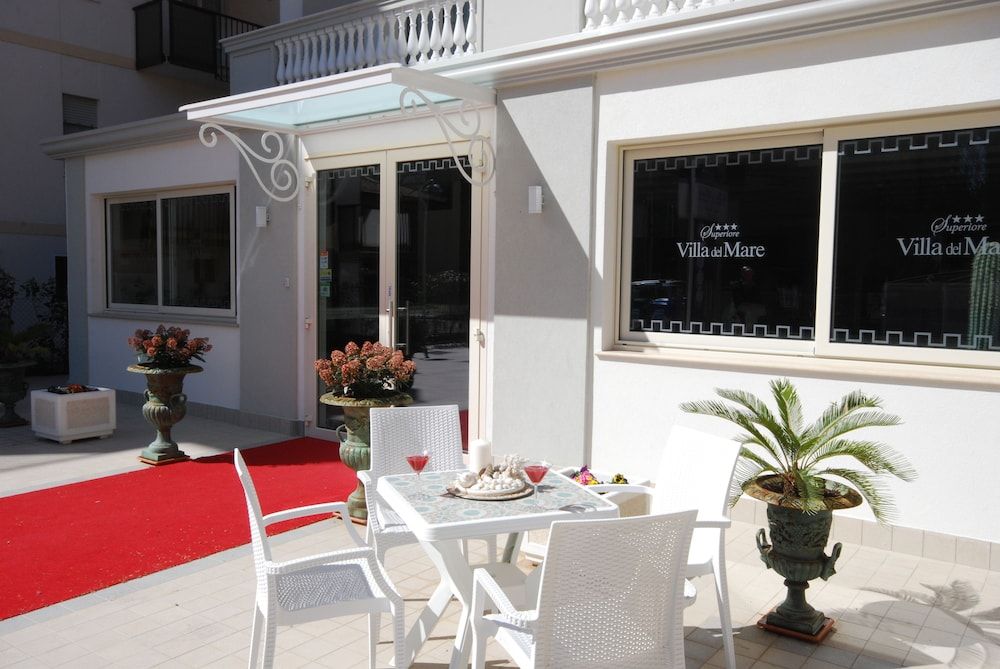 Hotel Residence Villa Del Mare 1