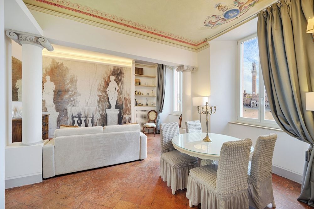 Palazzo Lenzi 1