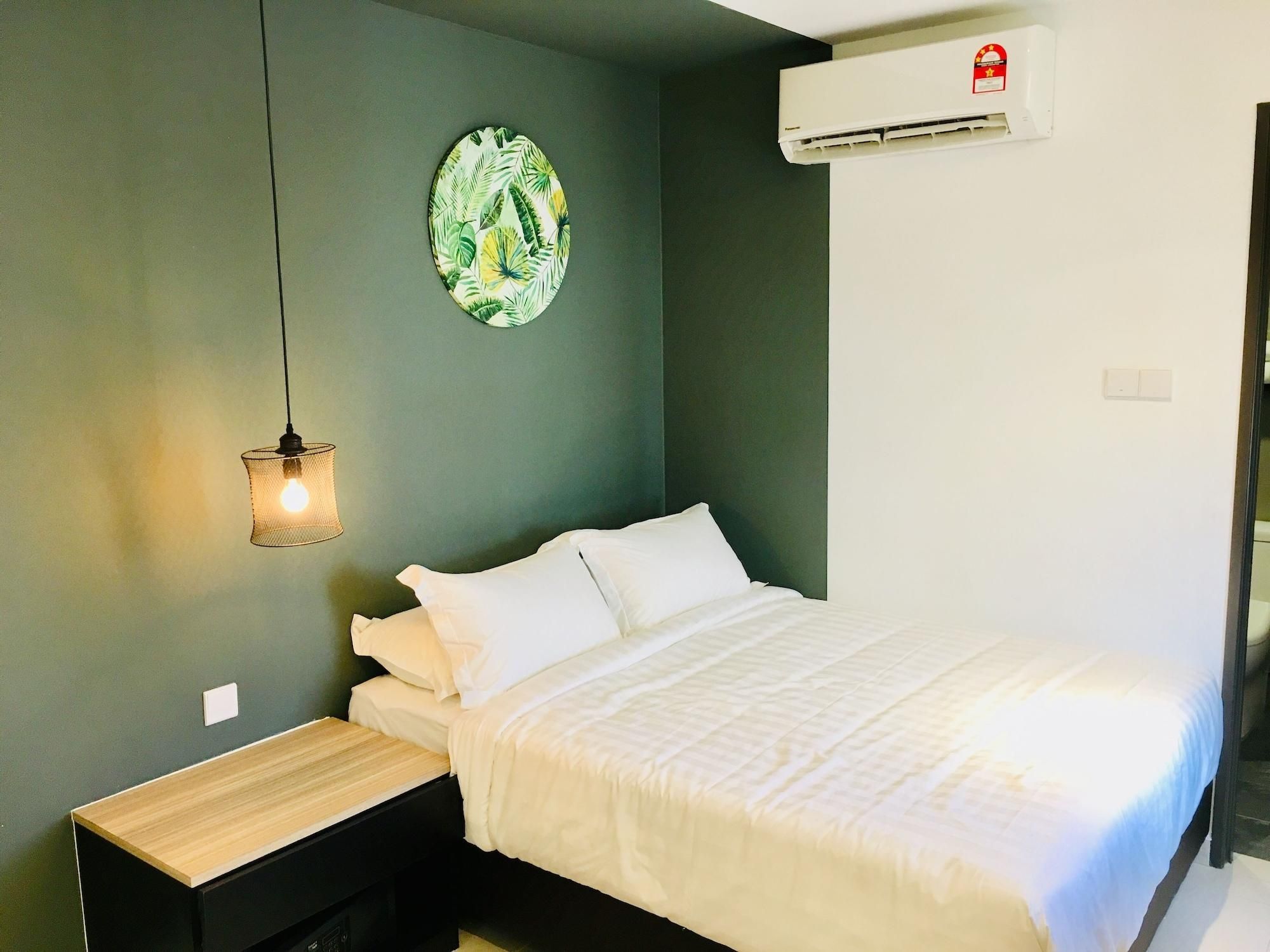Enclave Business Hotel 2