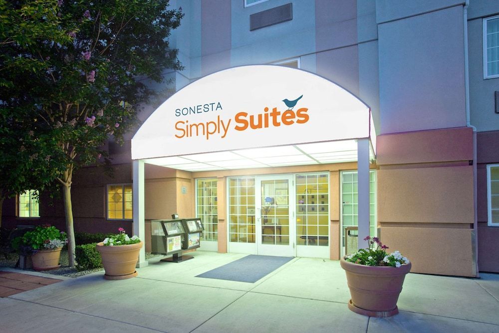 Sonesta Simply Suites Garden Grove Anaheim 1