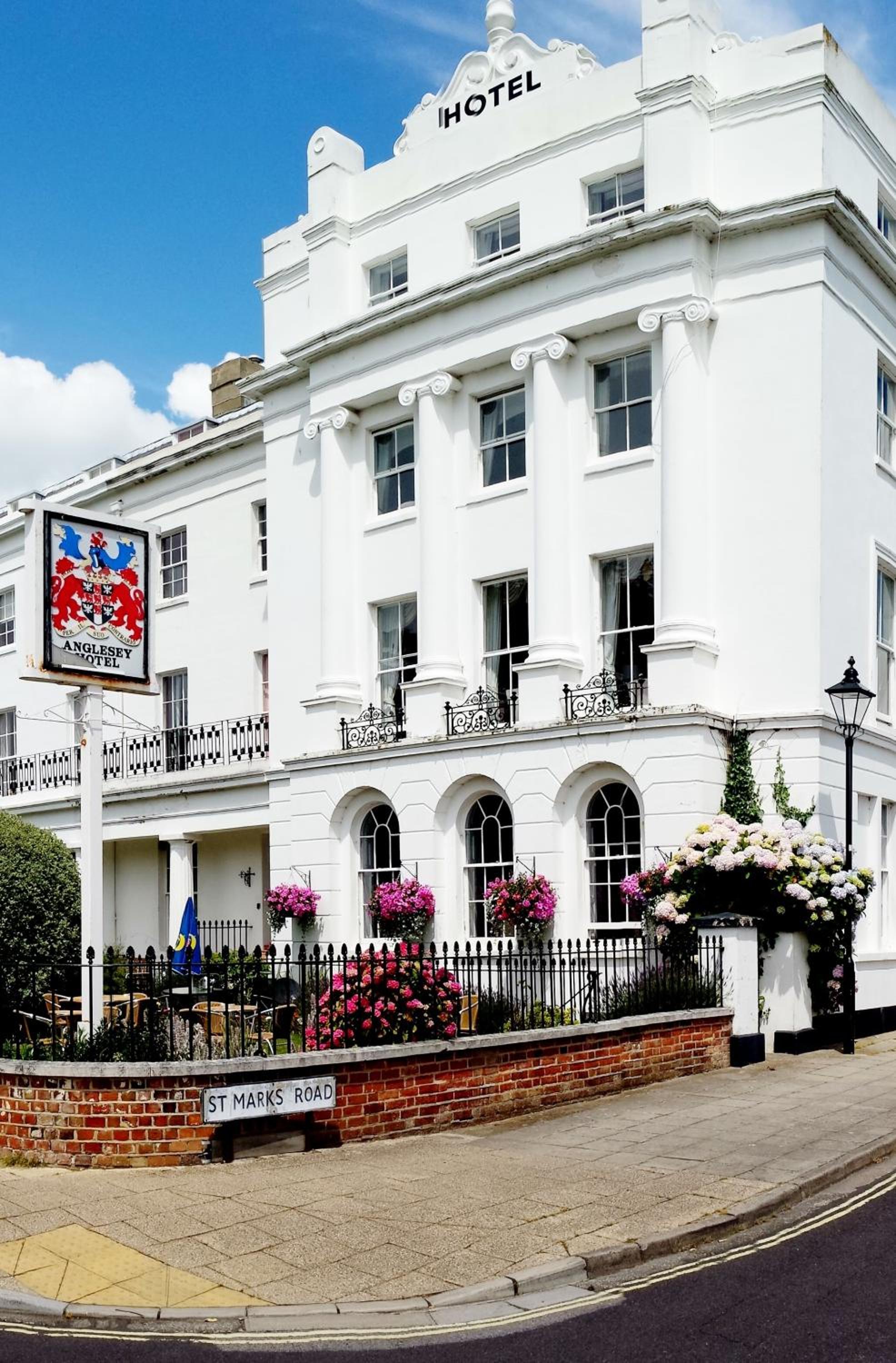 Anglesey Hotel 1