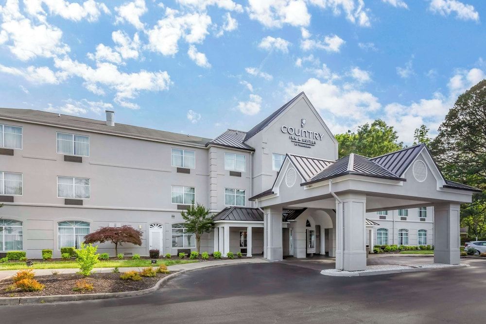 Country Inn & Suites by Radisson, Newport News South, VA 1