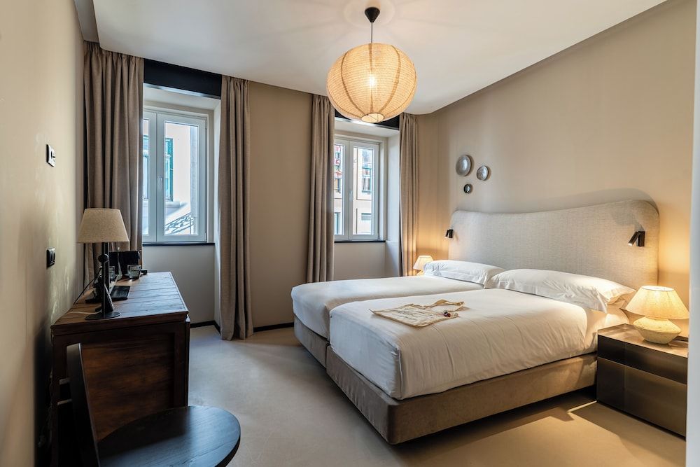 Casa Teva Lisboa Boutique Hotel by chic&basic 1