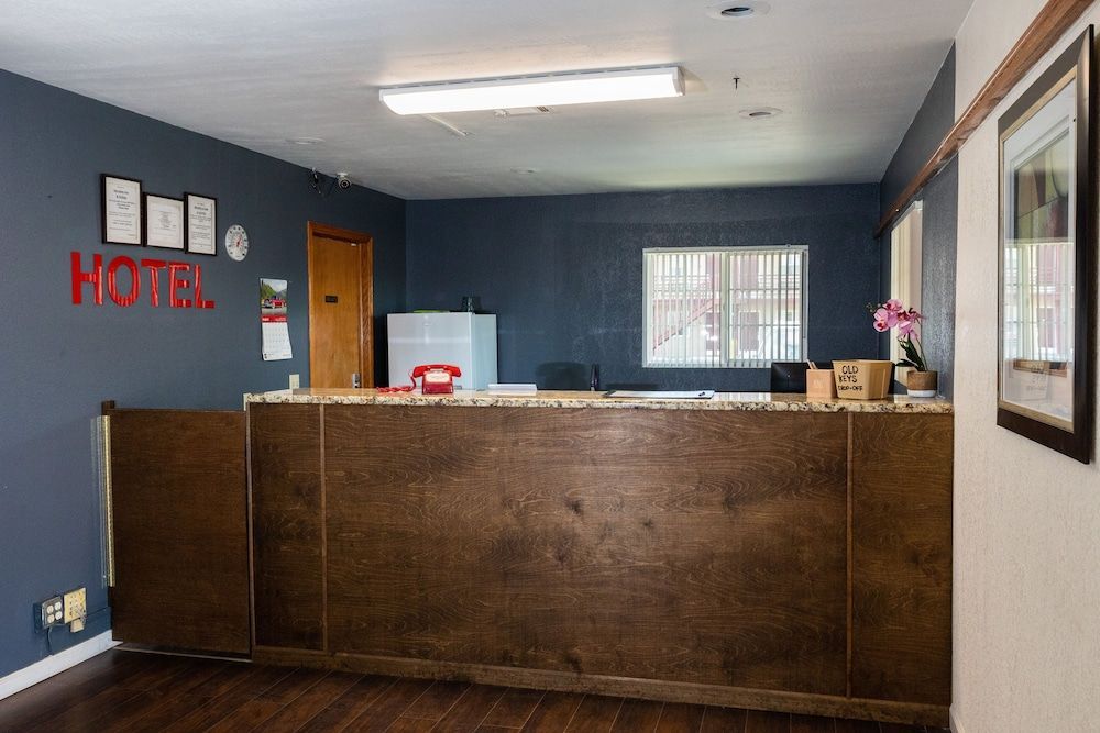 Nendels Inn & Suites Dodge City Airport 1