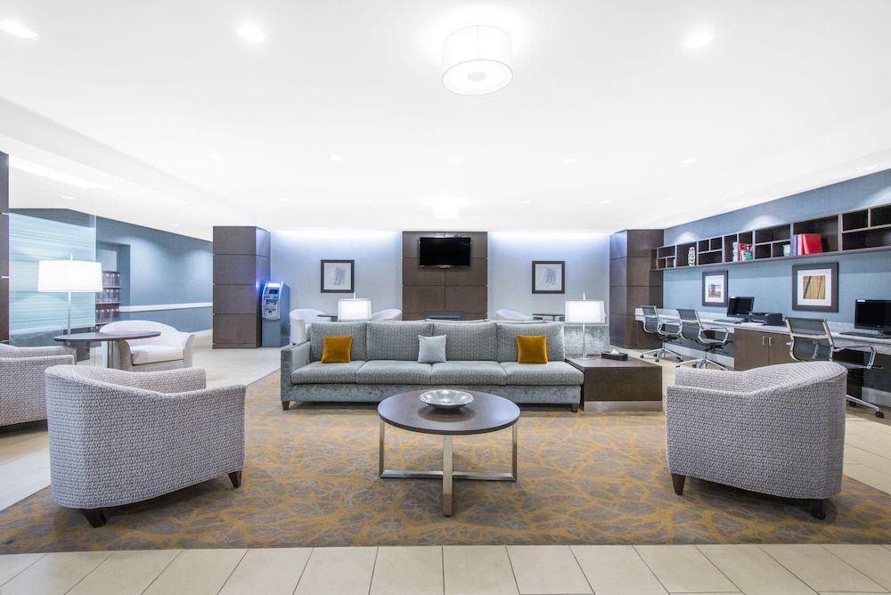 Wingate by Wyndham Niagara Falls 2