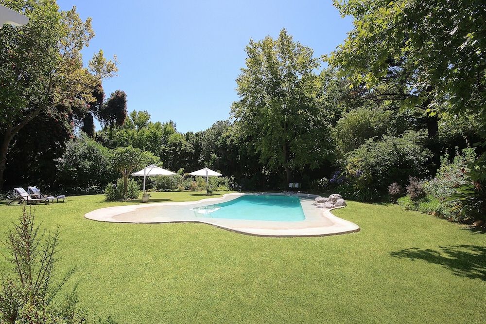 Beluga of Constantia Guest House 1