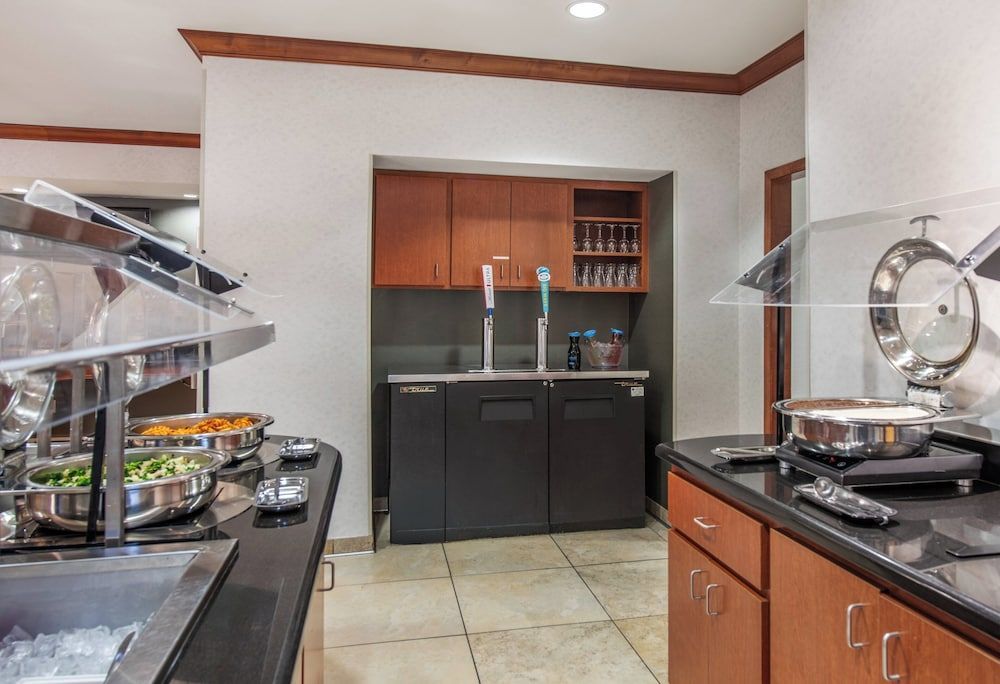 Staybridge Suites ROCKLIN - ROSEVILLE AREA by IHG 2