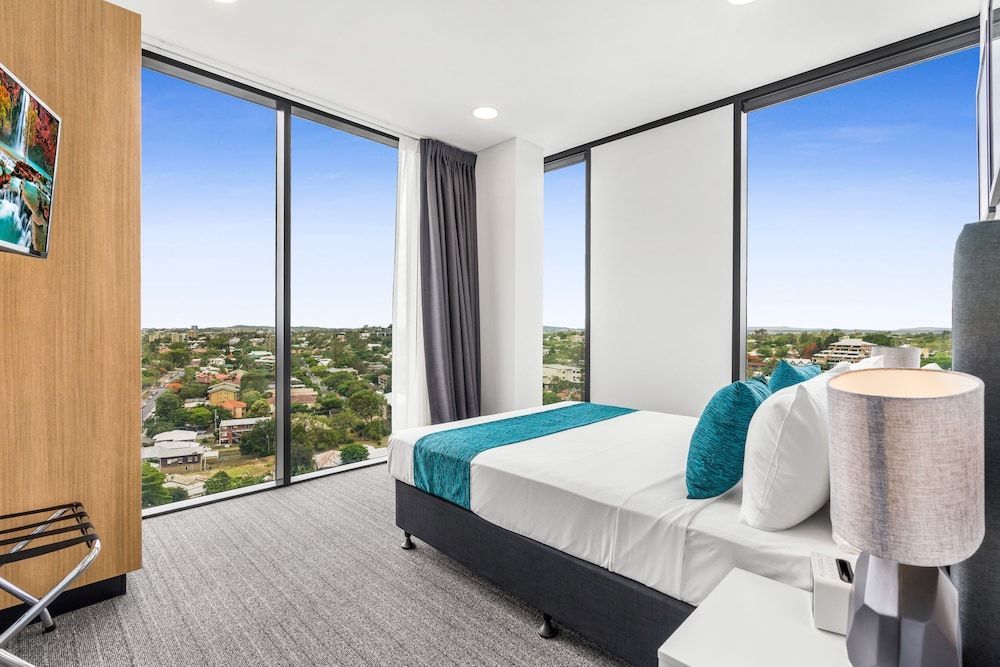 Essence Suites Taringa 1