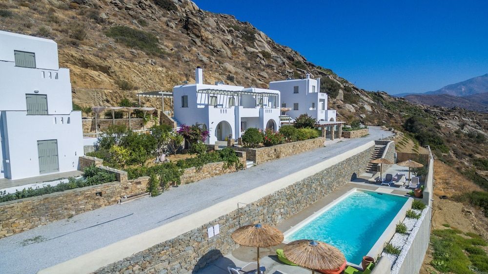 Halcyon Suites and Villas Naxos 2