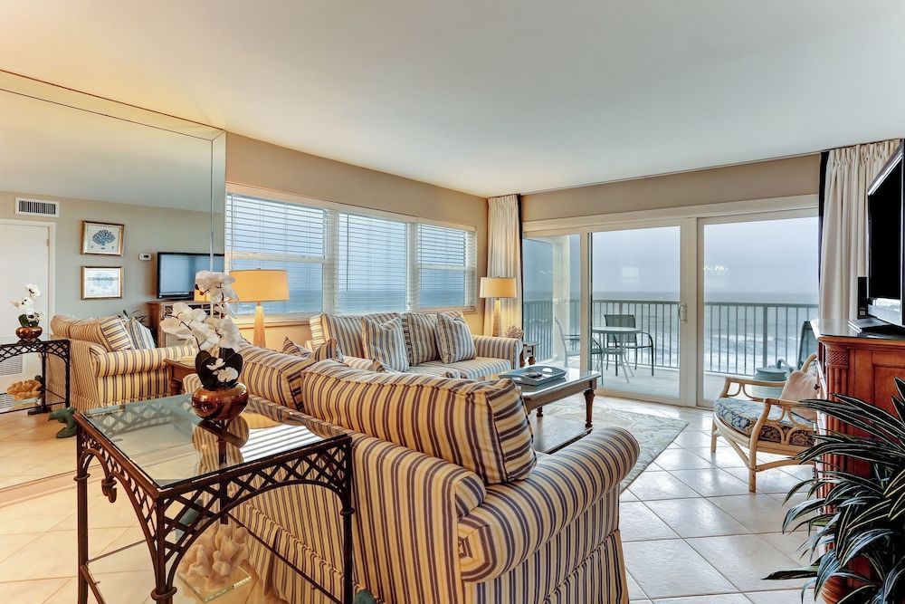7th Floor, Corner Property on the top Floor With Easy Beach Access Exclusive Fishing Pier 1