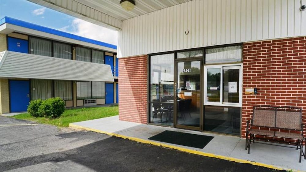 Loyalty Inn Maryville 2