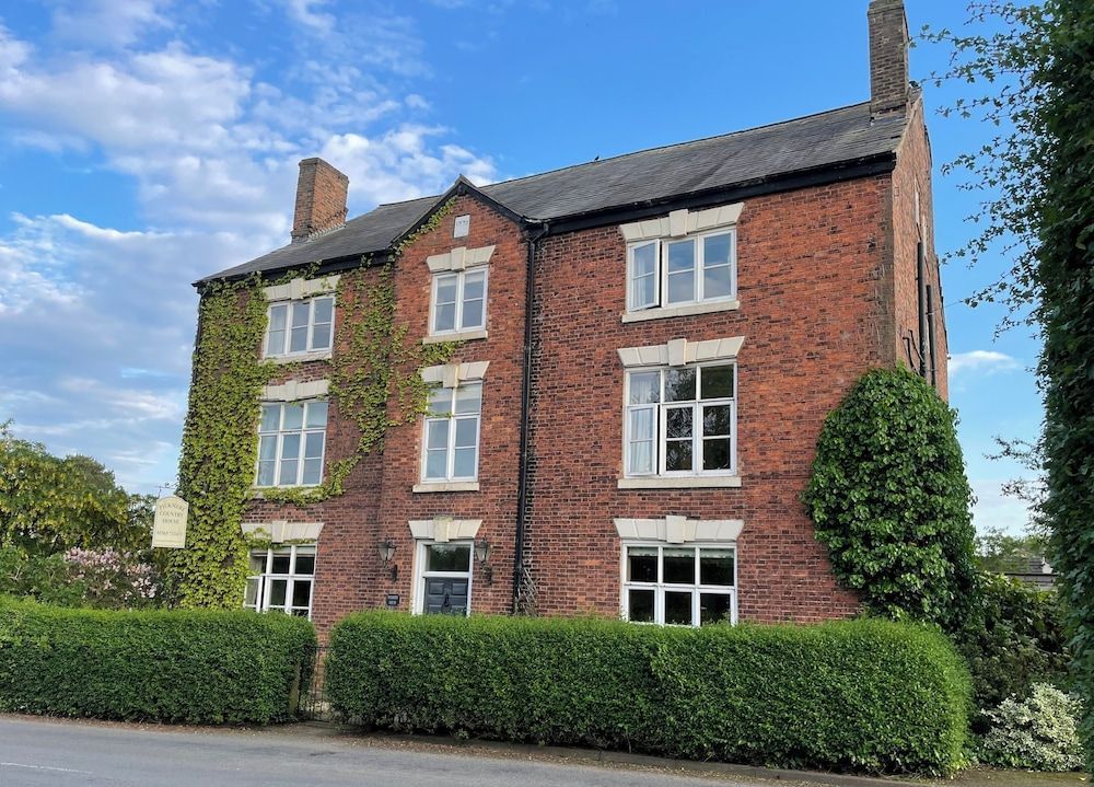 Pickmere Country House 1