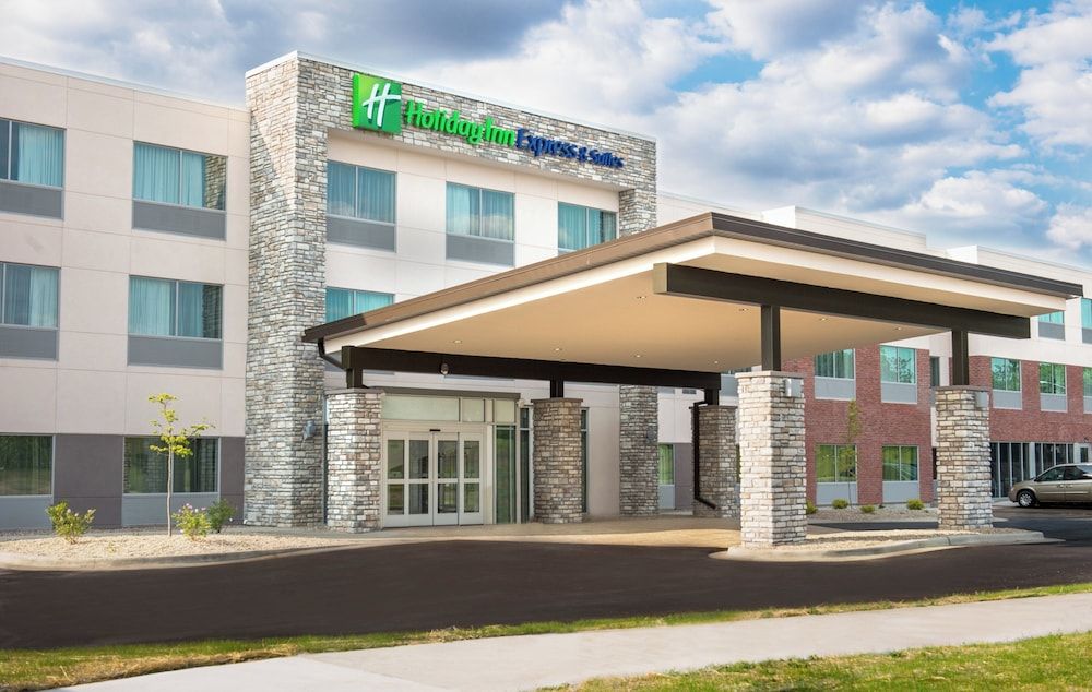 Holiday Inn Express & Suites ROCK FALLS by IHG 1