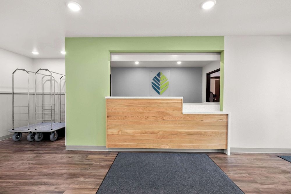 WoodSpring Suites Huntsville - Research Park 2