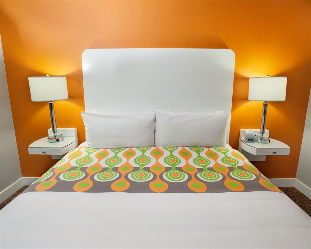 Sportsmens Lodge Hotel 1