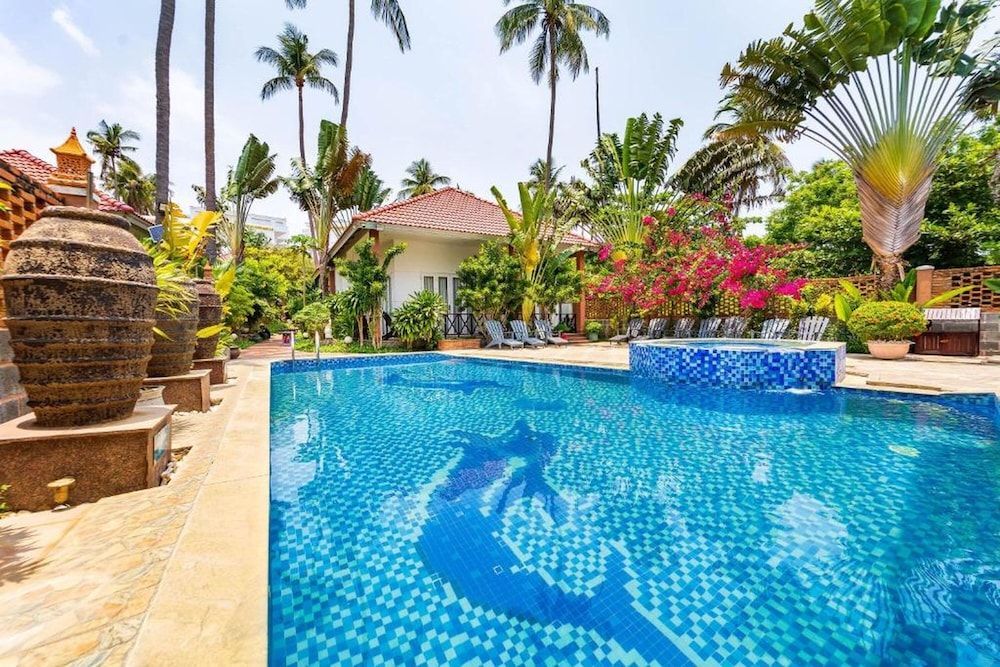 Sunday Lotus Garden Resort By The Sea Mui Ne 1