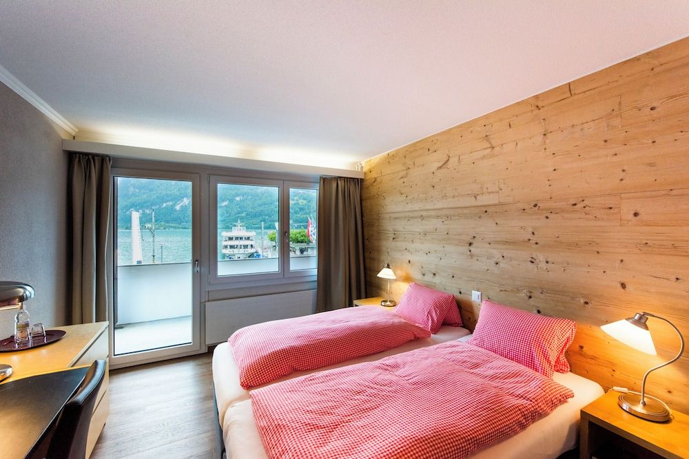 Hotel Weisses Kreuz 2