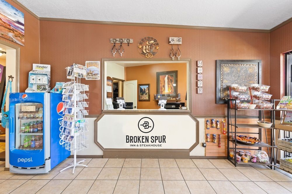 Broken Spur Inn & Steakhouse 2