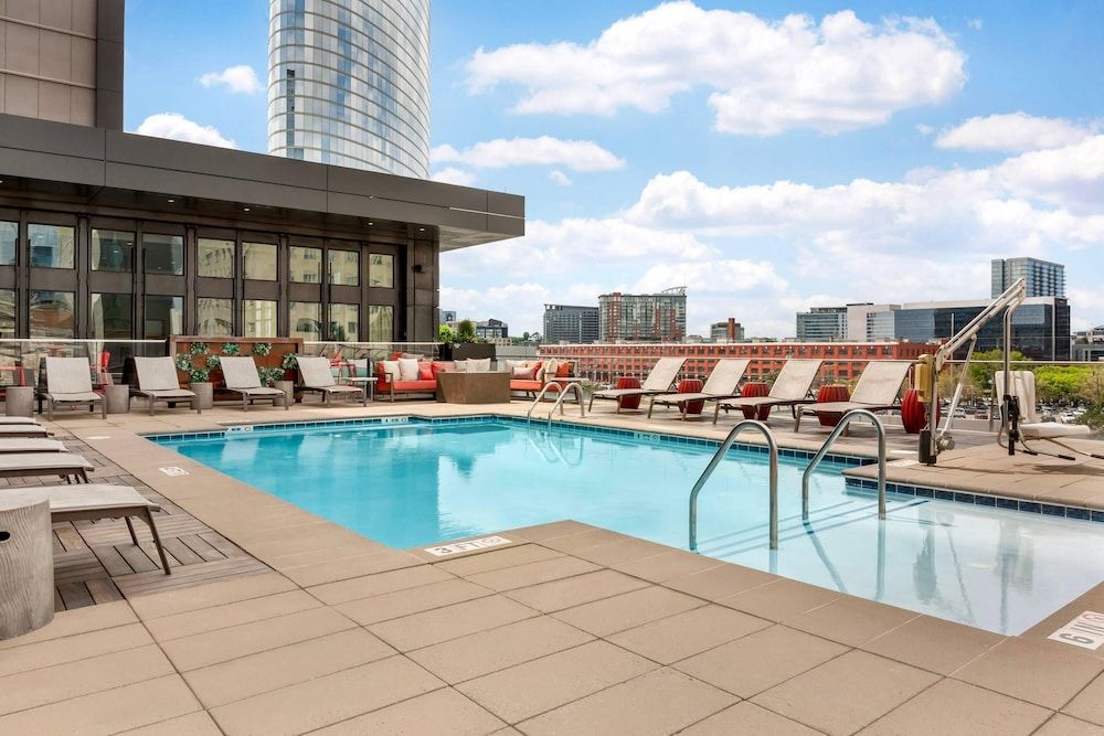 Cambria Hotel Nashville Downtown 1