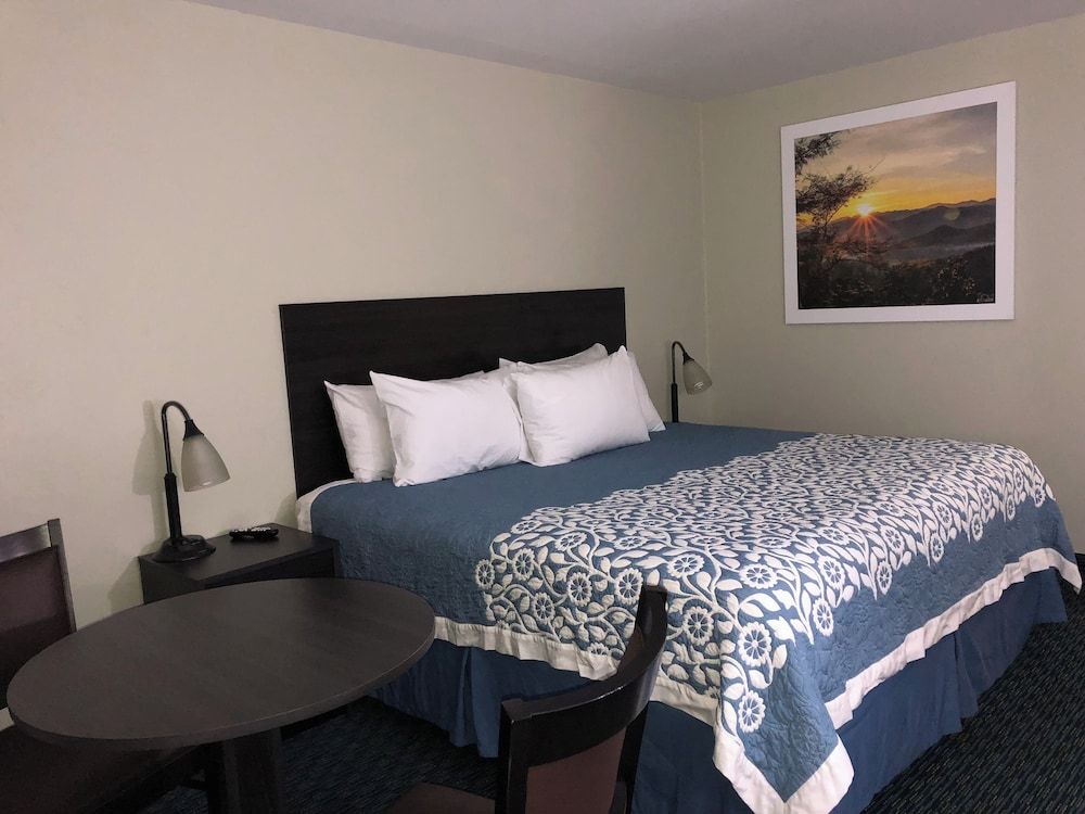 Elevation Lodge 2