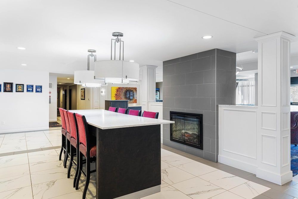 Best Western Plus New Richmond Inn & Suites 2